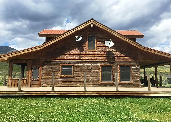 Schoolhouse Cabin